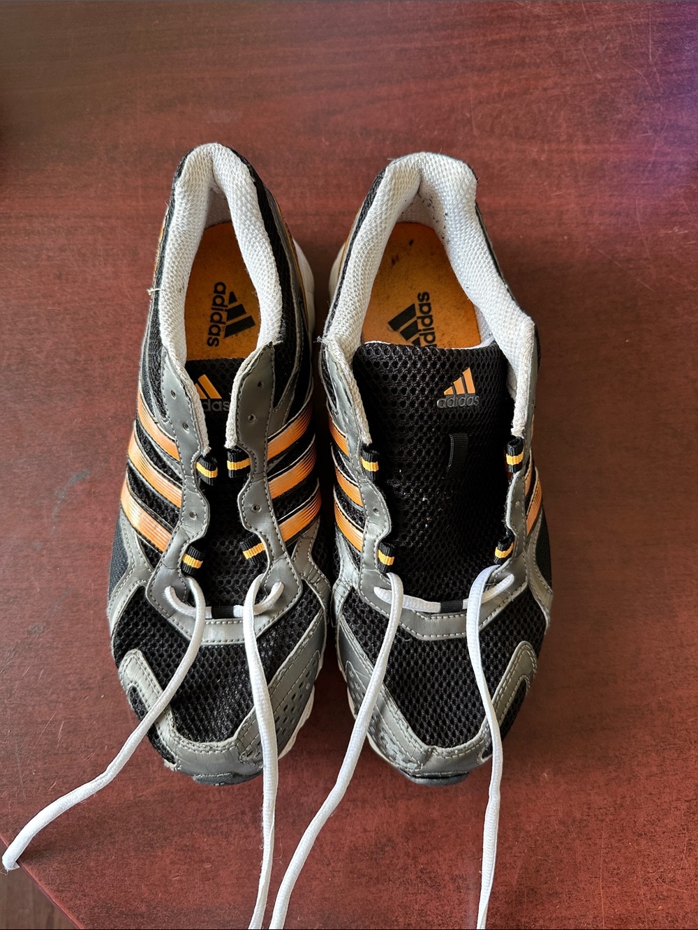 ##550, Size 9.5, adidas Men’s Black, Gray & Orange Athletic Sneakers